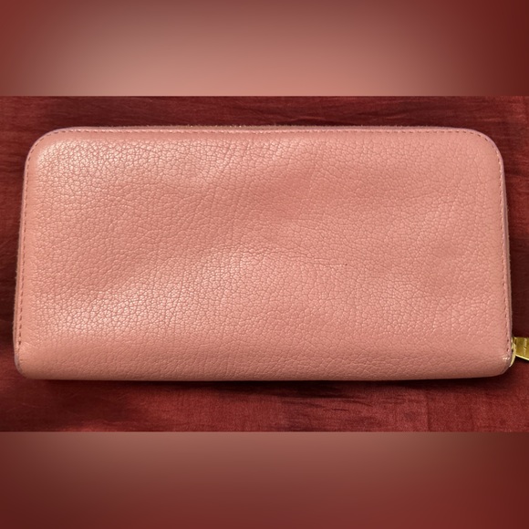 GUC lowstart MIU MIU Pink WALLET - Picture 2 of 8